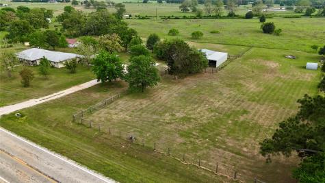 1401 Fm 112 Lexington TX 78947