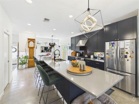 2503 S 6th Street Austin TX 78704