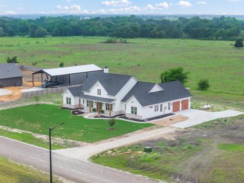 112 Court Side Drive Snook TX 77878