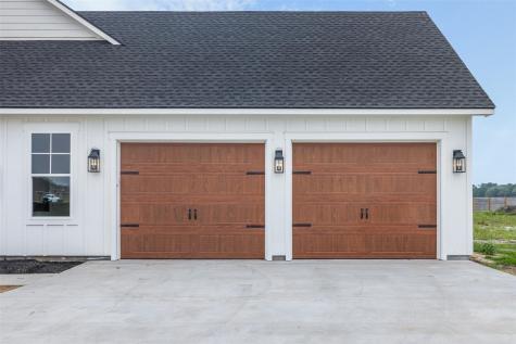 112 Court Side Drive Snook TX 77878