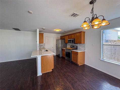 11704 Paul E Anderson Drive Austin TX 78748
