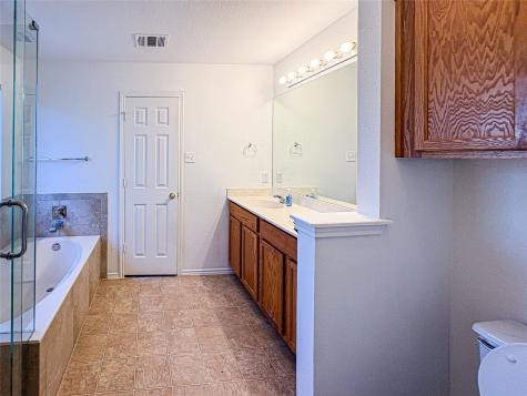 11704 Paul E Anderson Drive Austin TX 78748