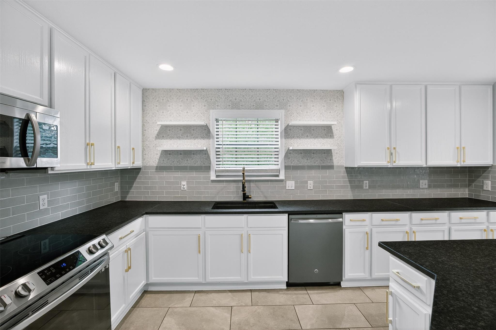 242 Wildwood Drive Georgetown TX 78633