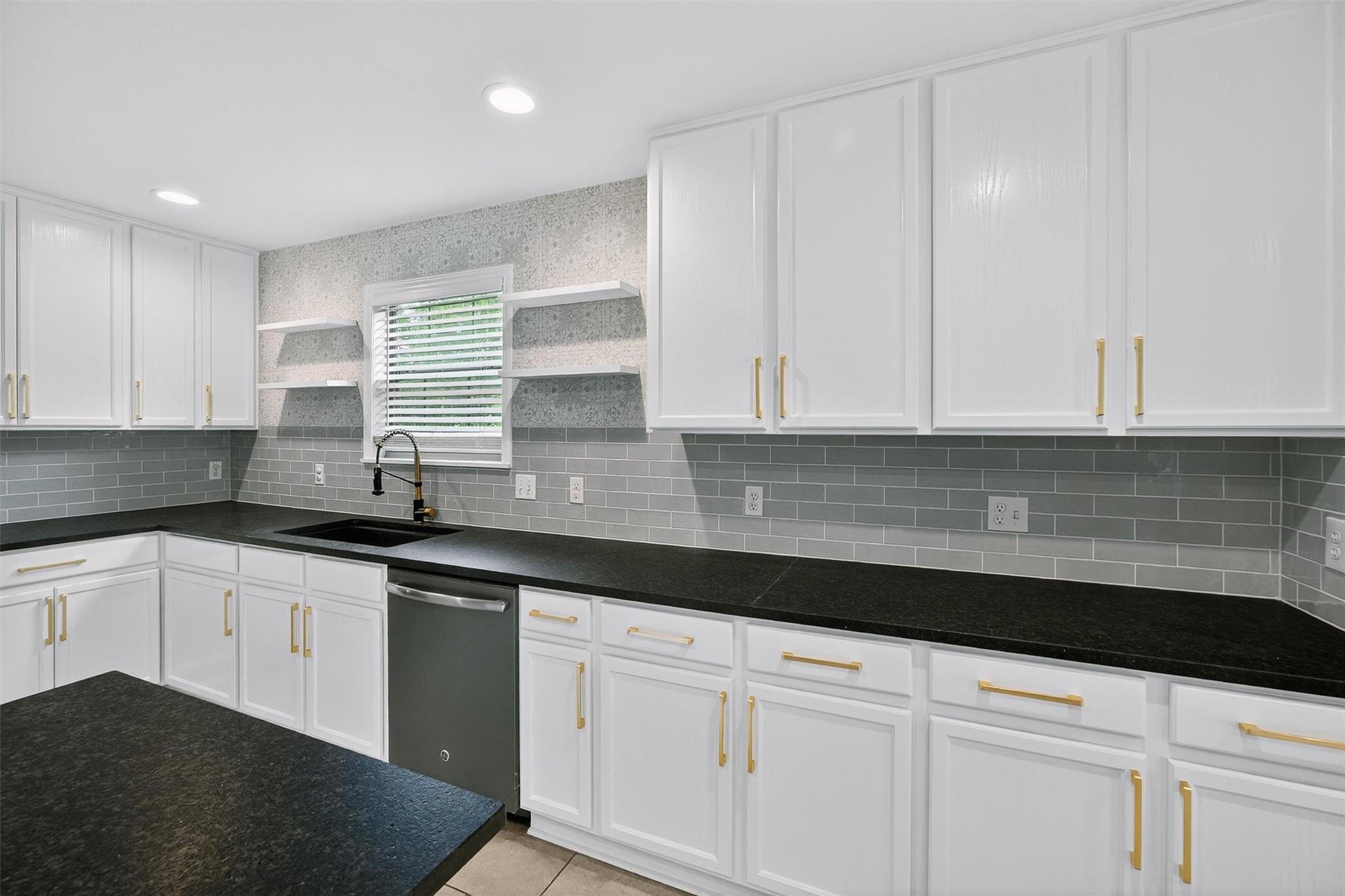 242 Wildwood Drive Georgetown TX 78633