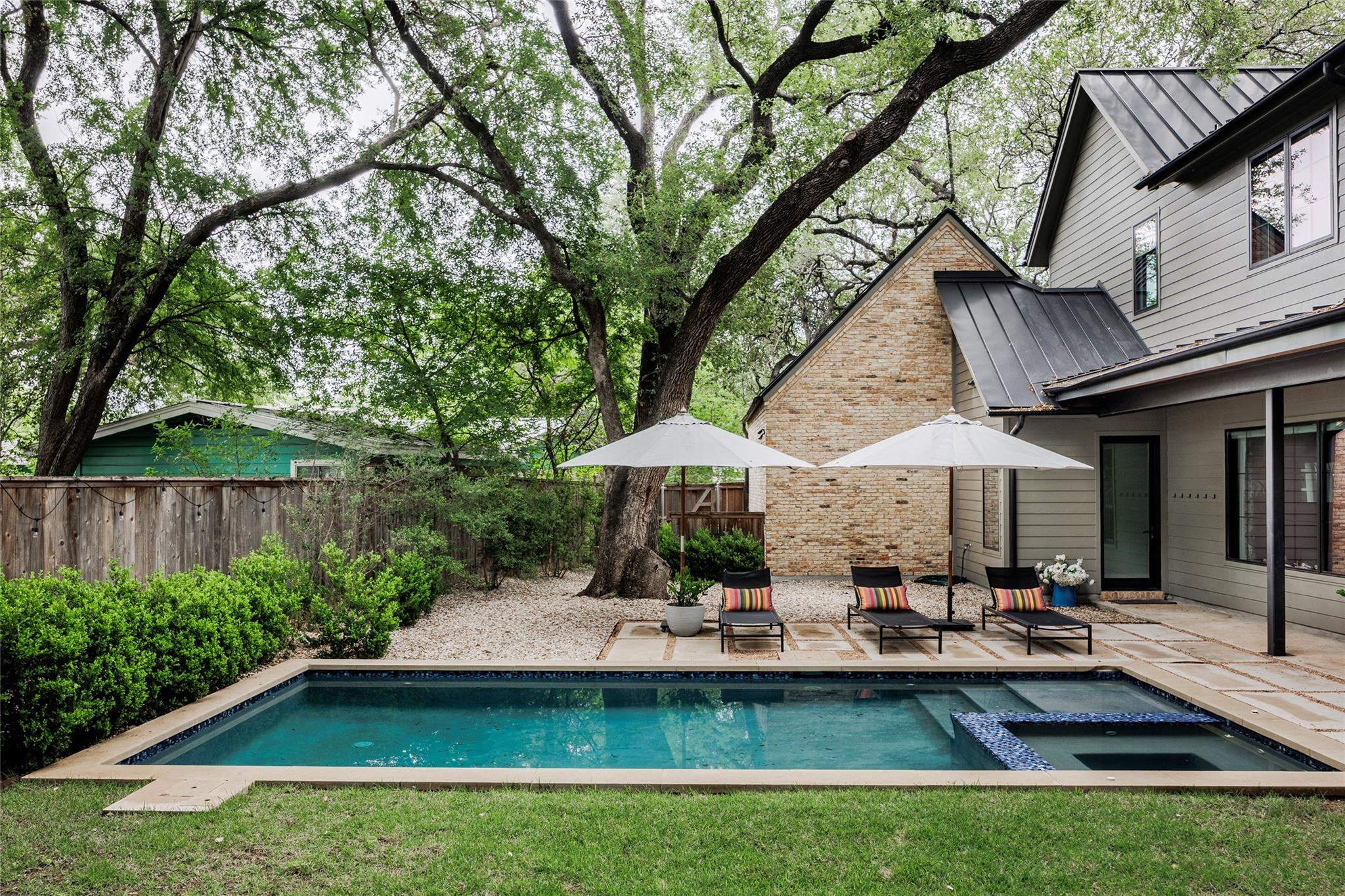 2311 Westoak Drive Austin TX 78704