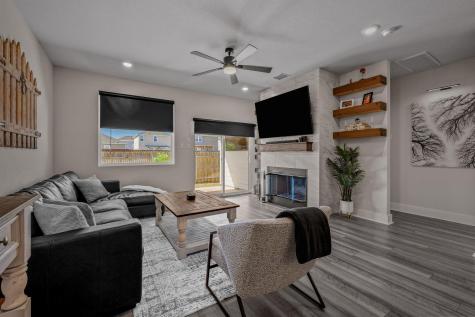 307 Gray Fox Loop Hutto TX 78634