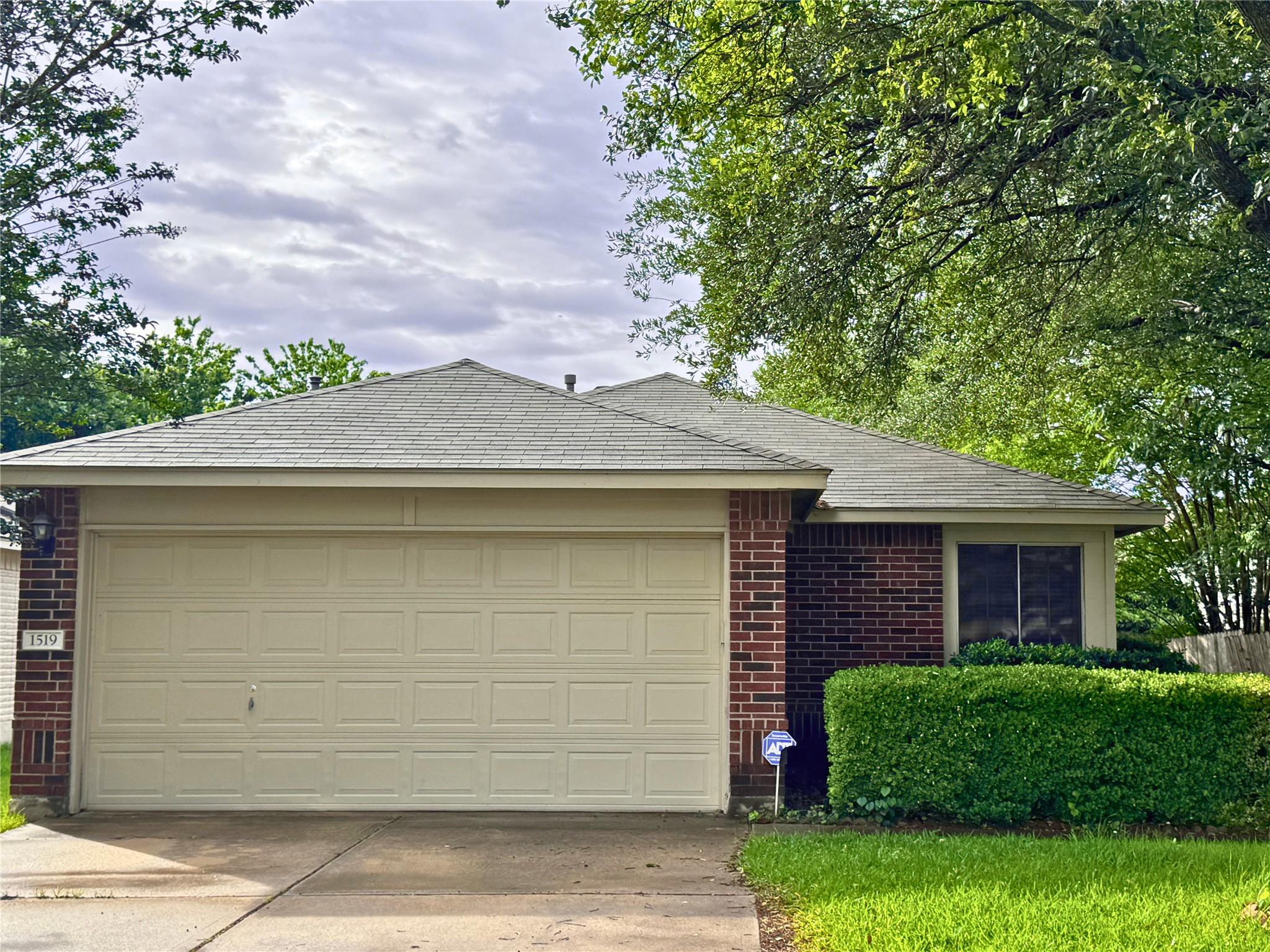 1519 Miss Allisons Way Pflugerville TX 78660
