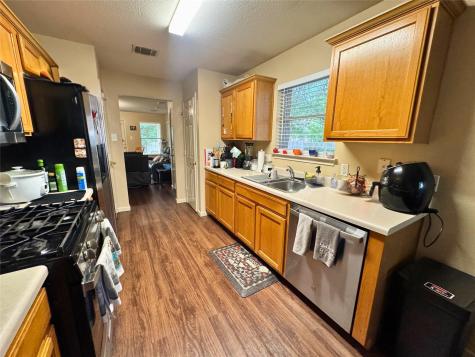 1519 Miss Allisons Way Pflugerville TX 78660