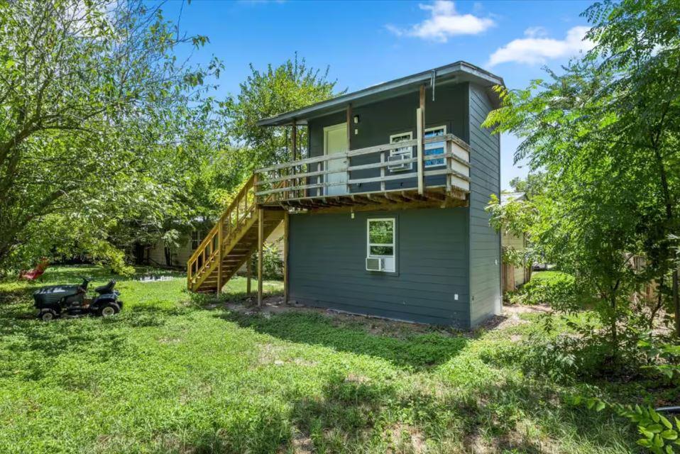 1100 Neans Drive Austin TX 78758