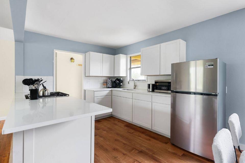 1100 Neans Drive Austin TX 78758