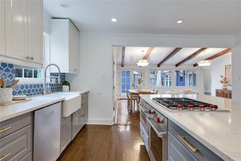 2908 Perry Lane Austin TX 78731