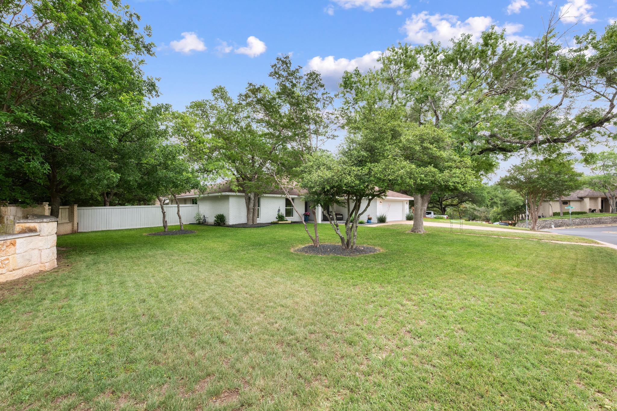 6104 Carry Back Lane Austin TX 78746