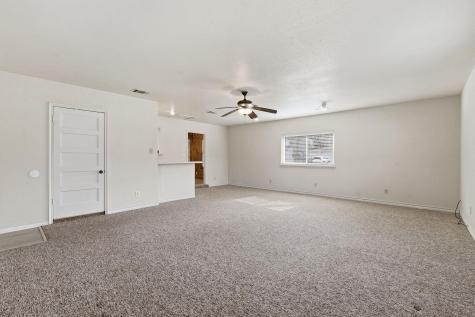 811 Nixon Street Lockhart TX 78644