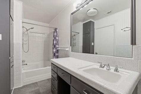 811 Nixon Street Lockhart TX 78644