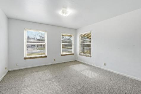 811 Nixon Street Lockhart TX 78644