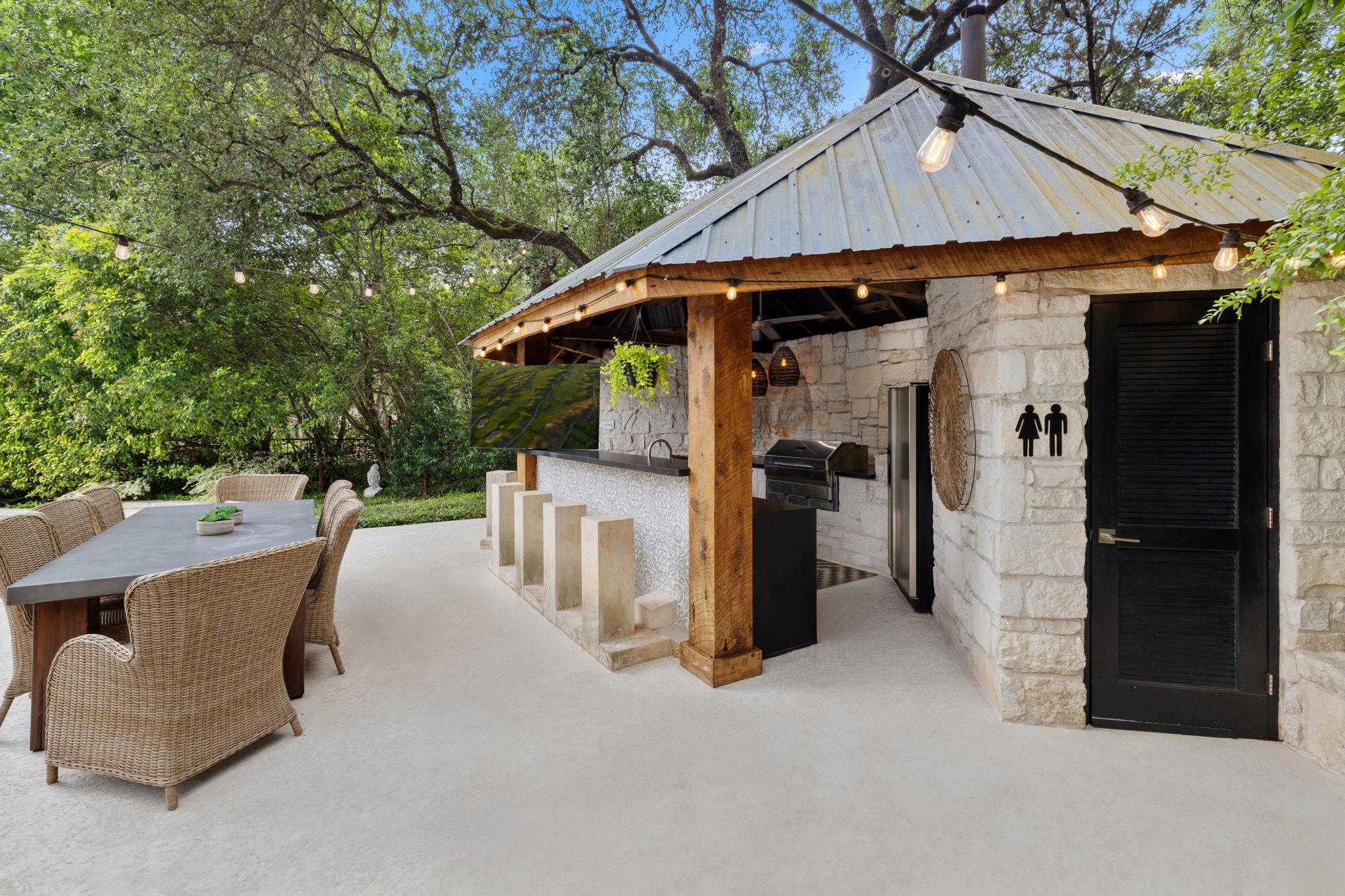 6705 Bridge Hill Cove Austin TX 78746