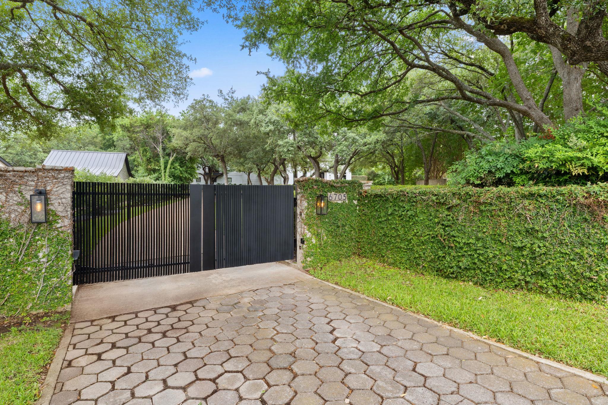 6705 Bridge Hill Cove Austin TX 78746