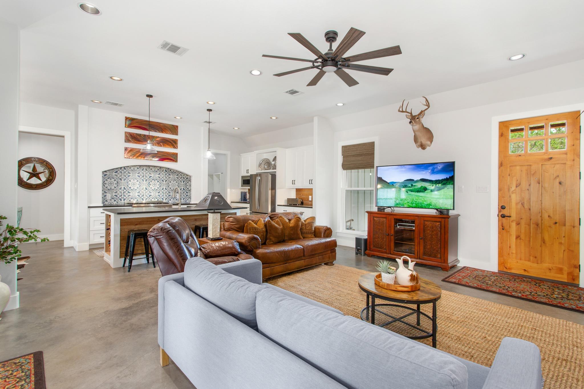 2 Senisa Lane Wimberley TX 78676