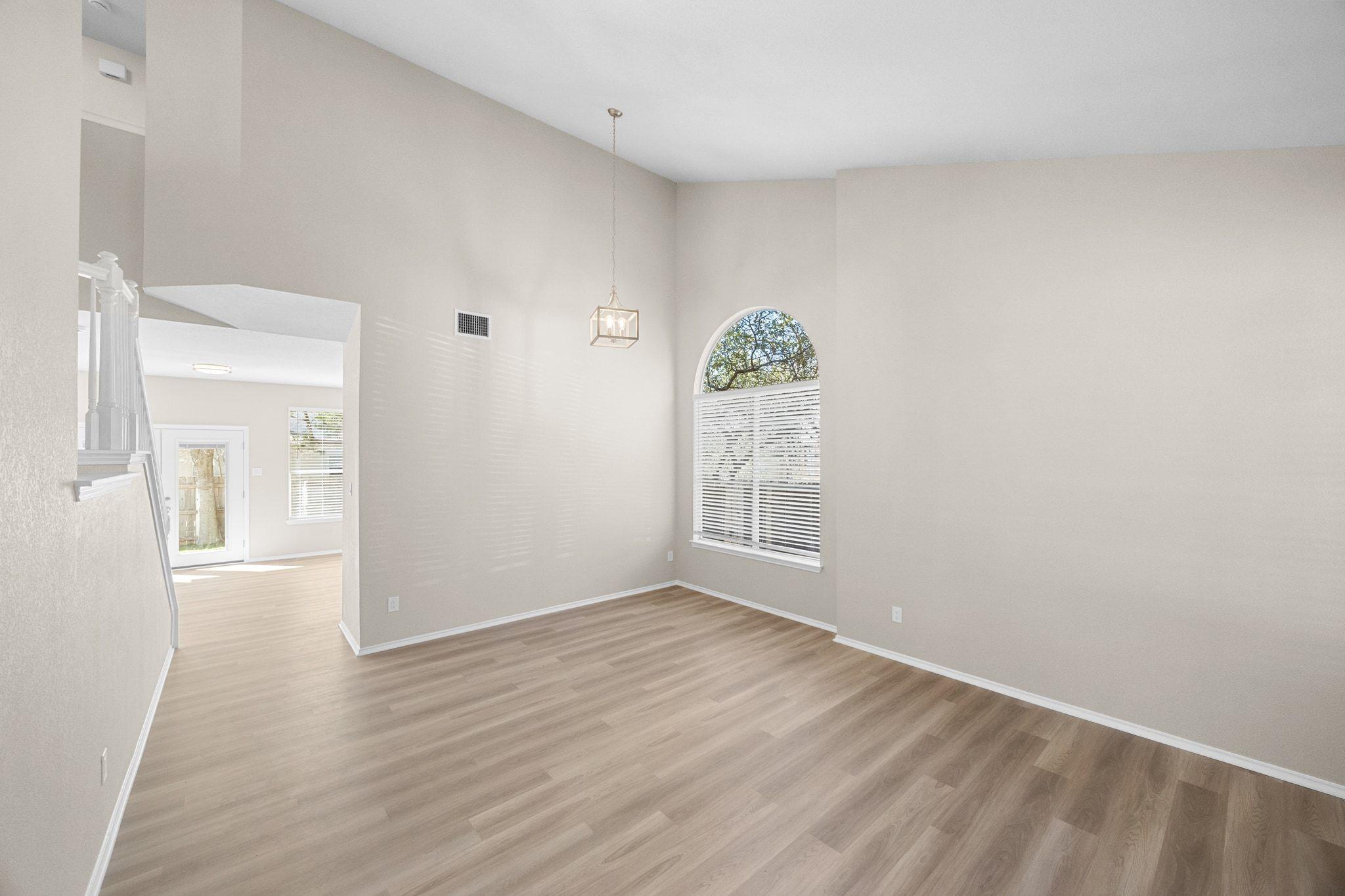 8133 Luling Lane Austin TX 78729