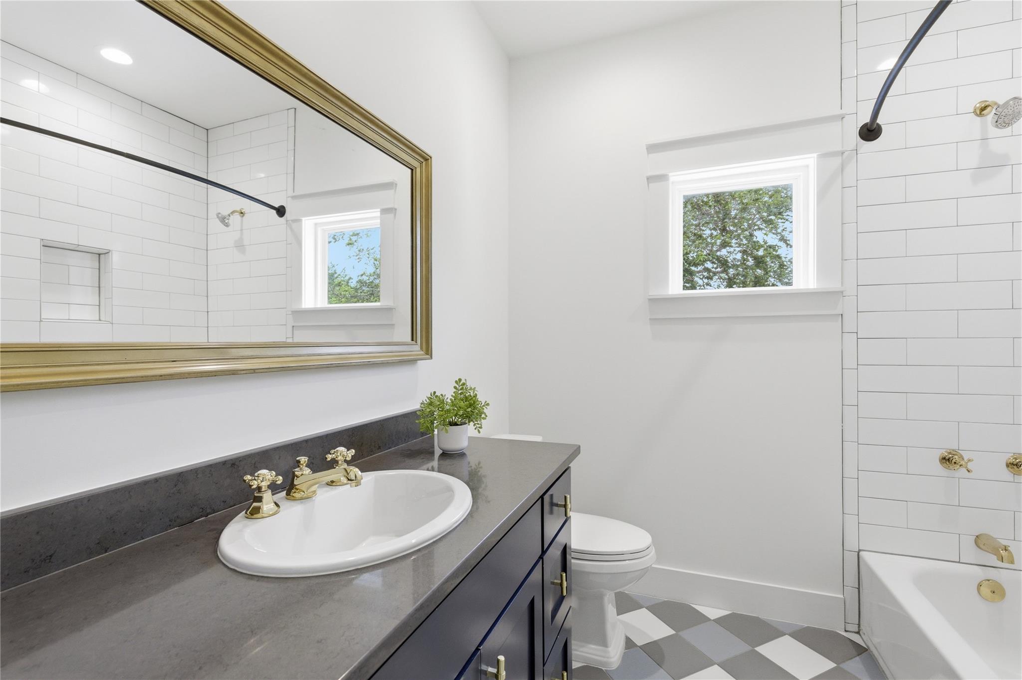 1309 Cedar Avenue Austin TX 78702