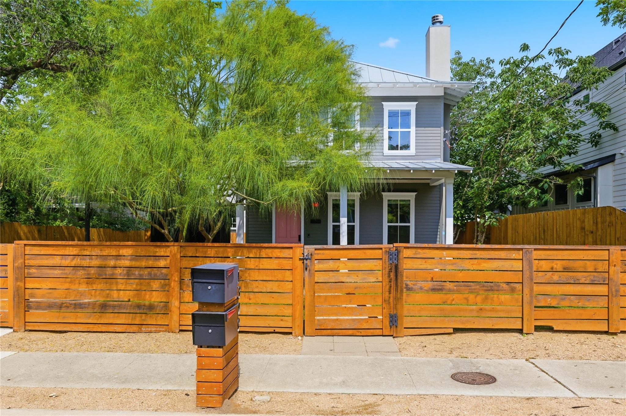 1309 Cedar Avenue Austin TX 78702