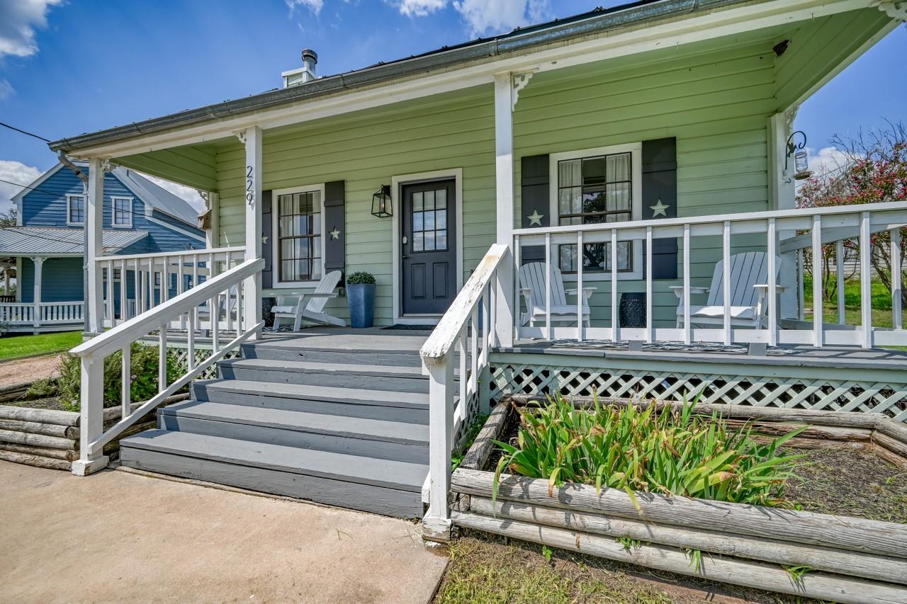 229 Sunday Circle Fredericksburg TX 78624