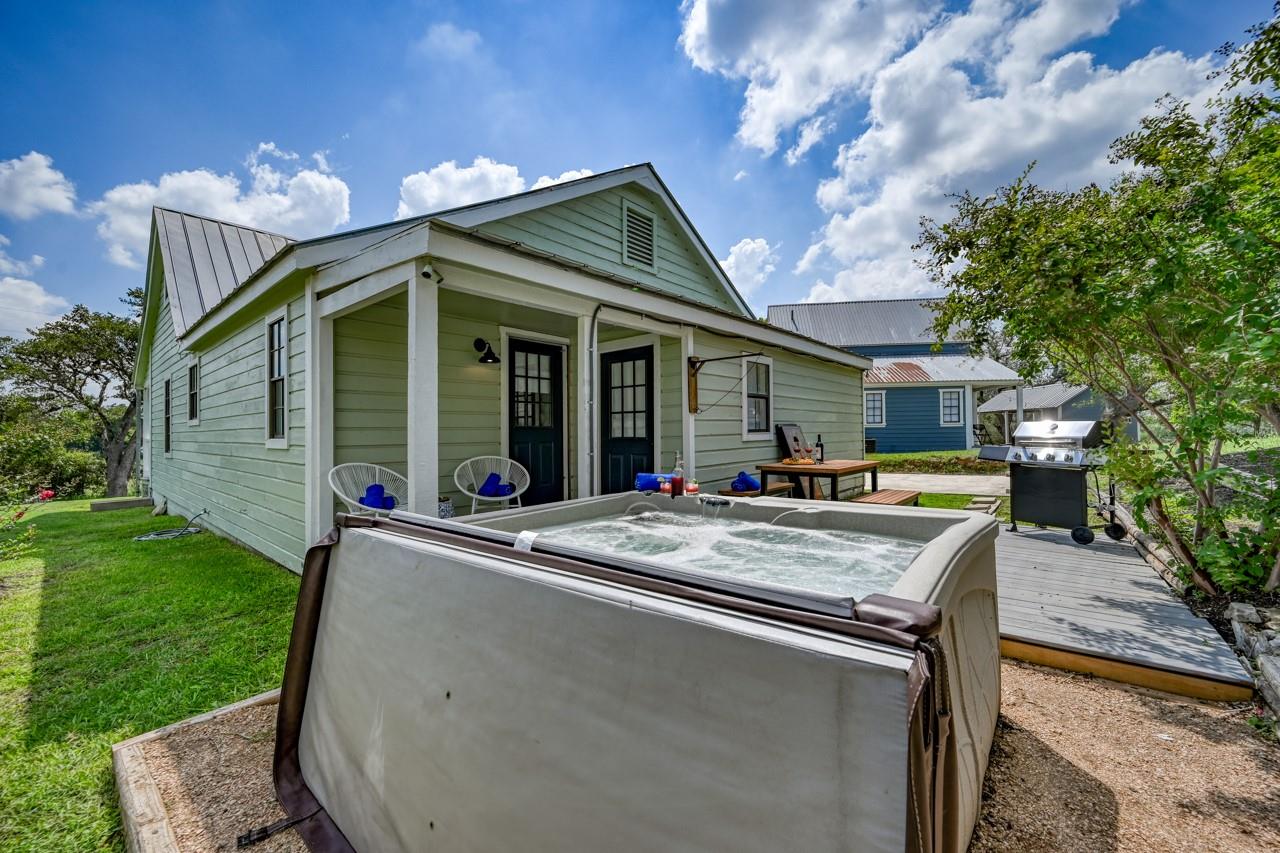 229 Sunday Circle Fredericksburg TX 78624