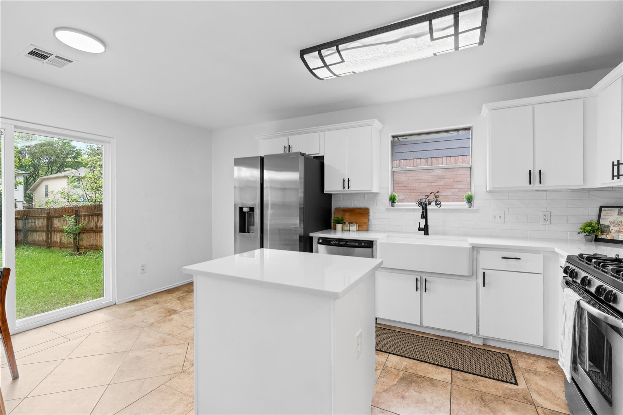 1442 Sir Thopas Trail Austin TX 78748