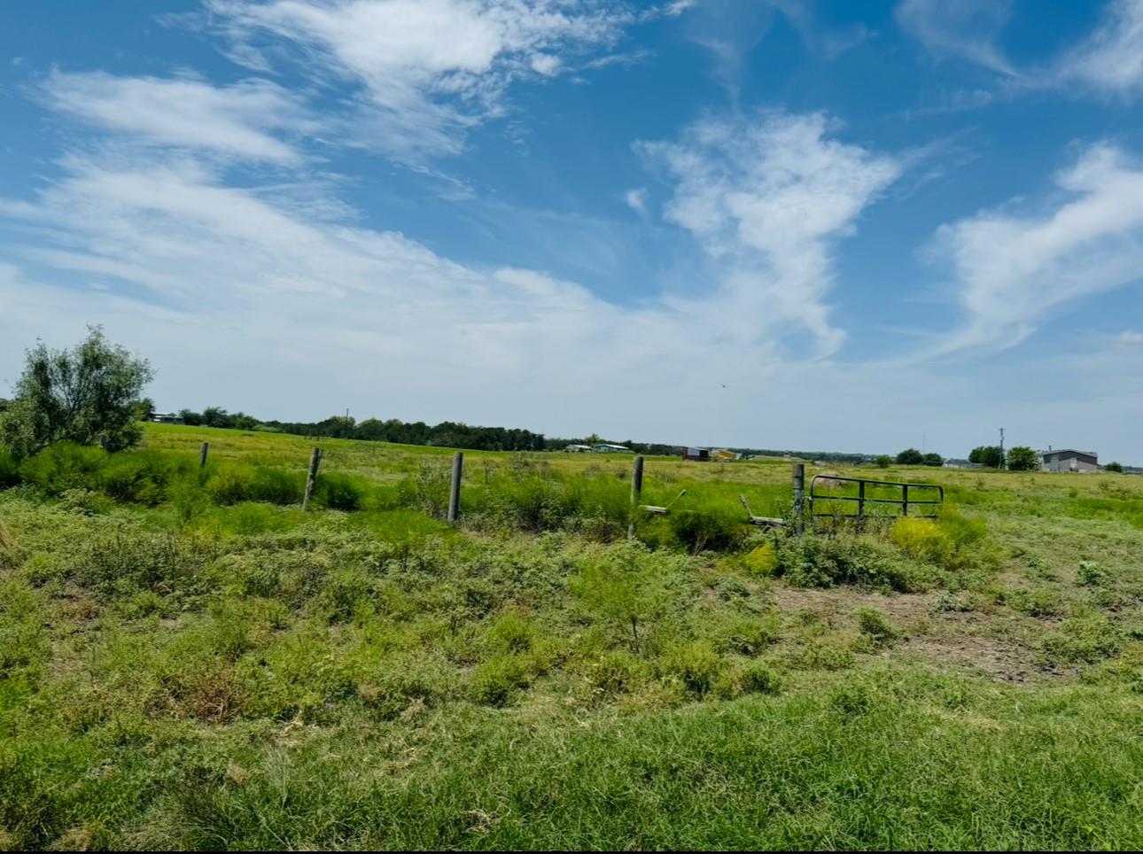2334 Cr 464 Elgin TX 78621