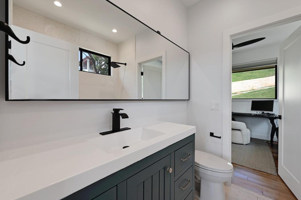 405 Barrett Lane Austin TX 78733