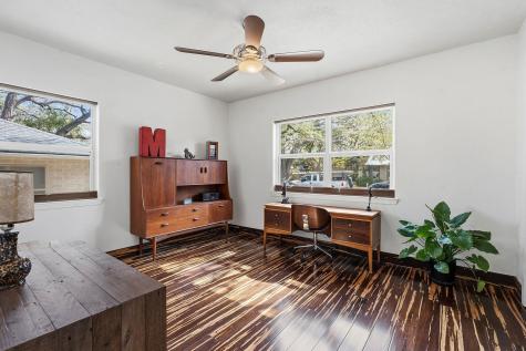 1112 Mission Ridge Austin TX 78704