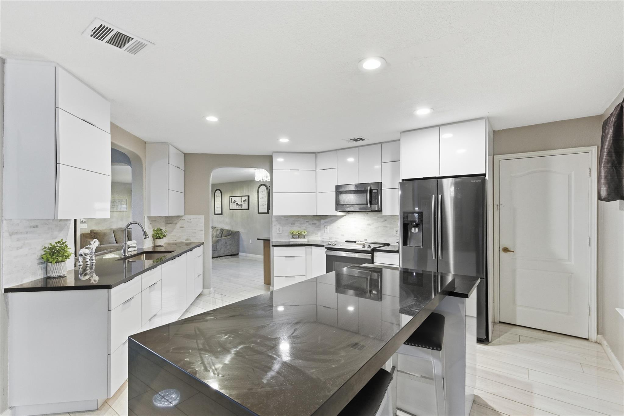 5701 Malarkey Road Del Valle TX 78617