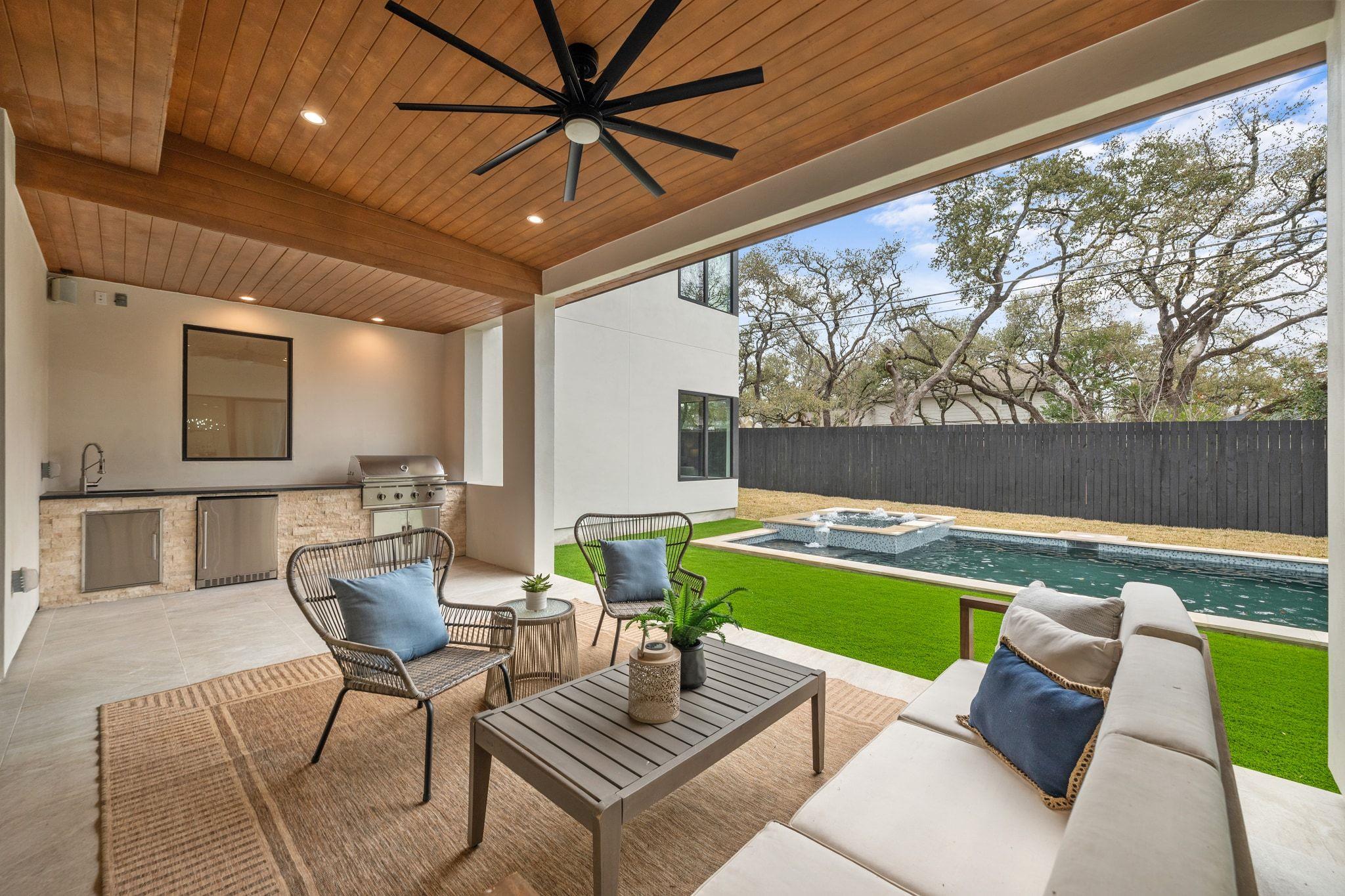 4216 Deepwoods Drive Austin TX 78731