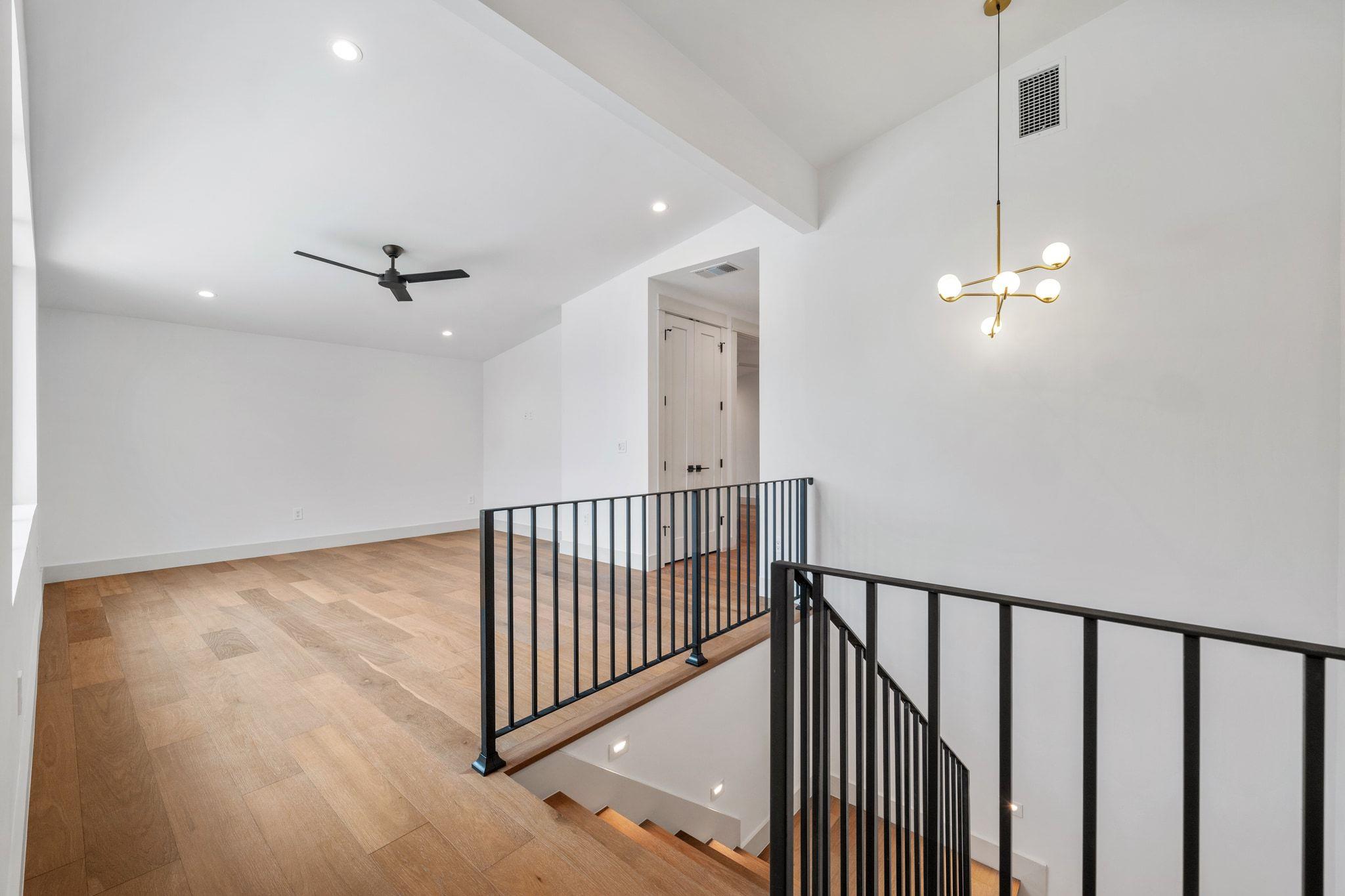 4216 Deepwoods Drive Austin TX 78731