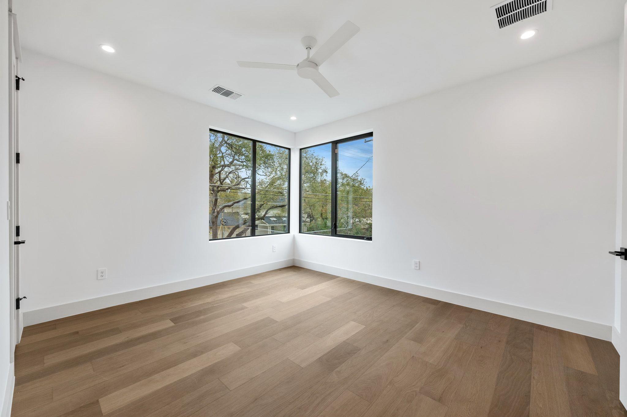 4216 Deepwoods Drive Austin TX 78731