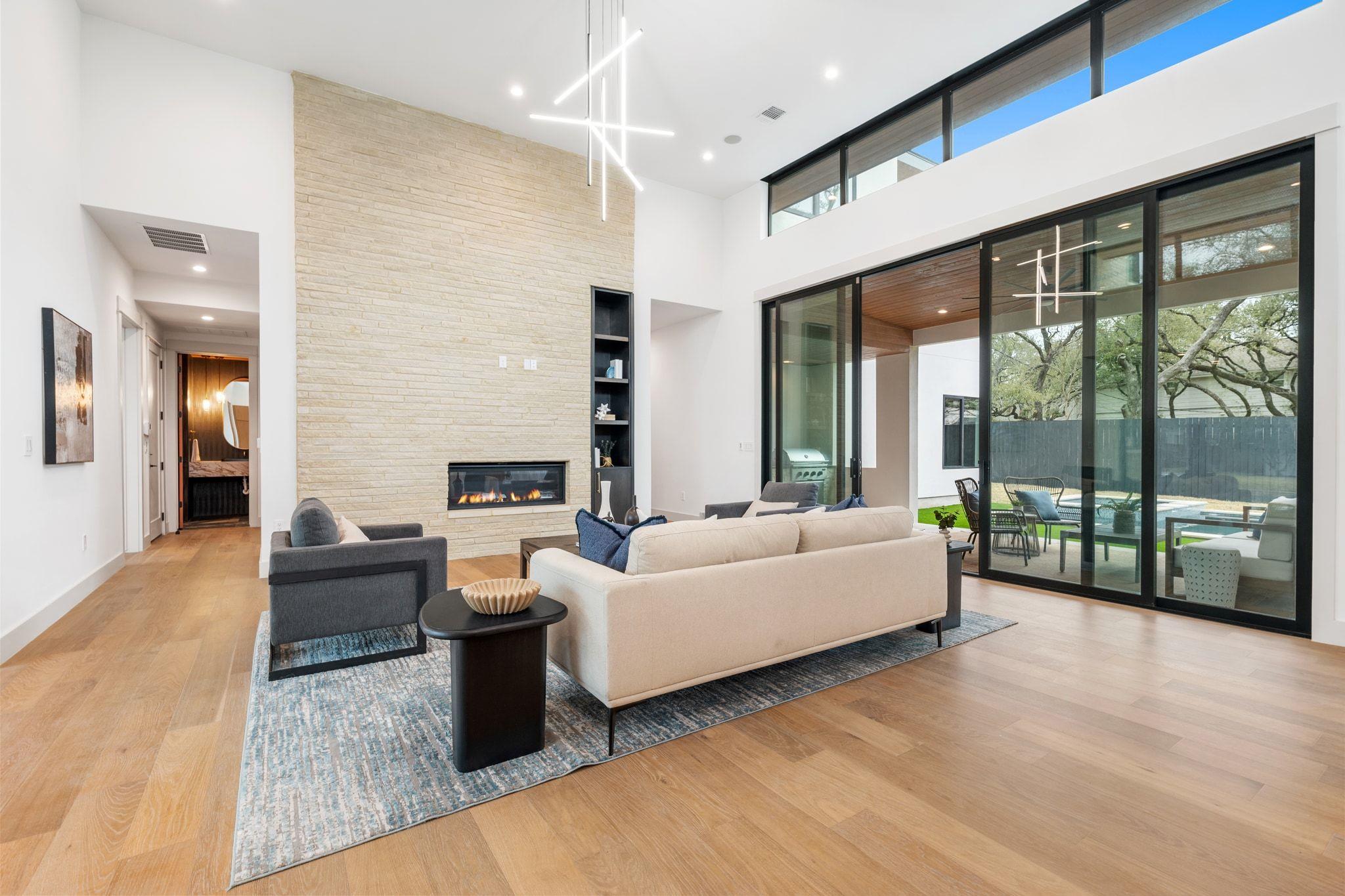 4216 Deepwoods Drive Austin TX 78731