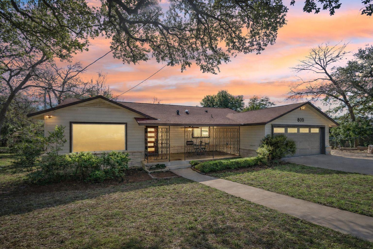 809 E 38th Street Austin TX 78705