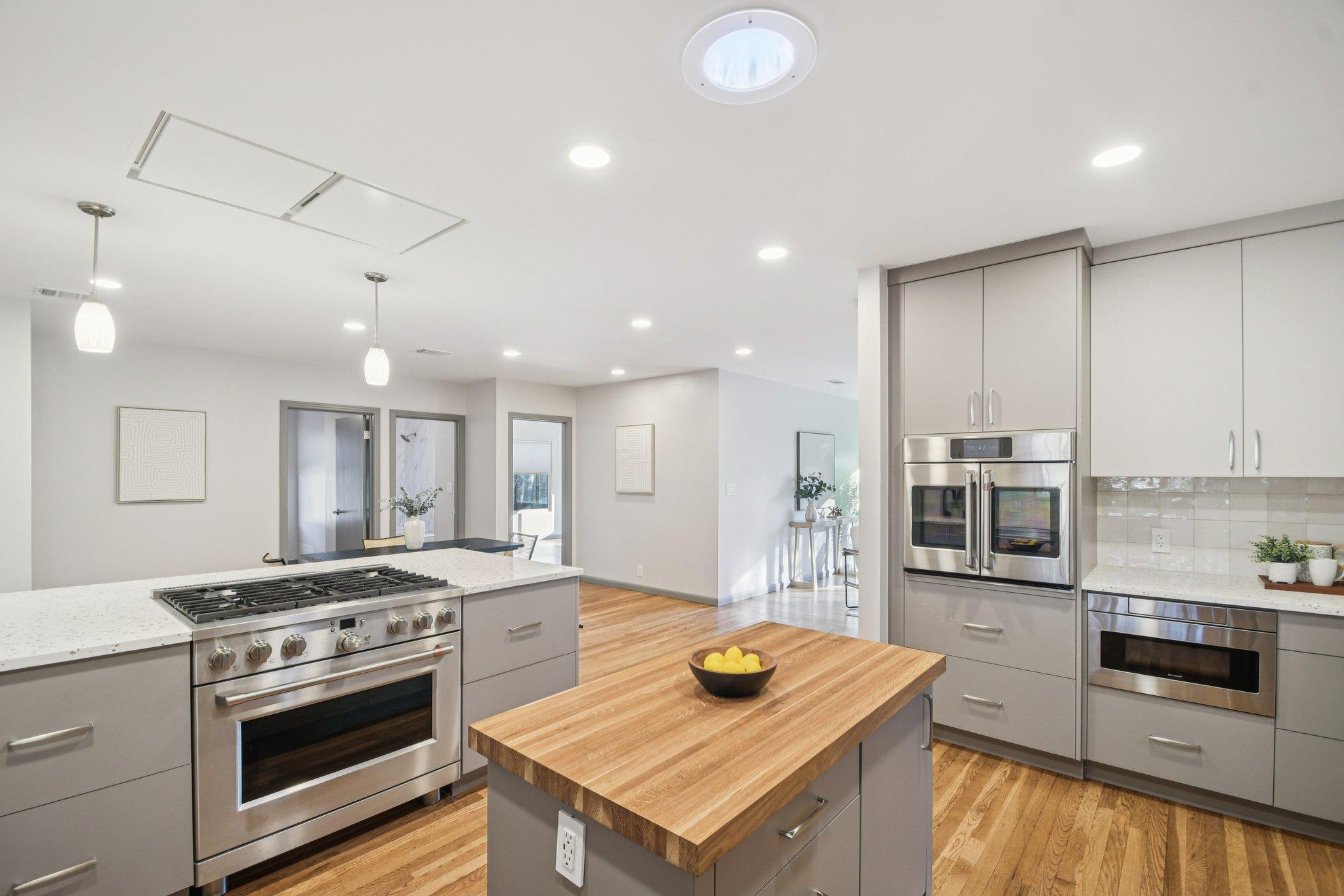 809 E 38th Street Austin TX 78705