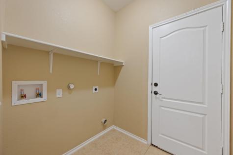 5521 Alomar Cove Del Valle TX 78617