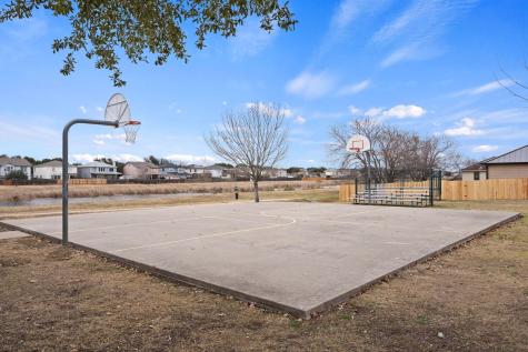5521 Alomar Cove Del Valle TX 78617