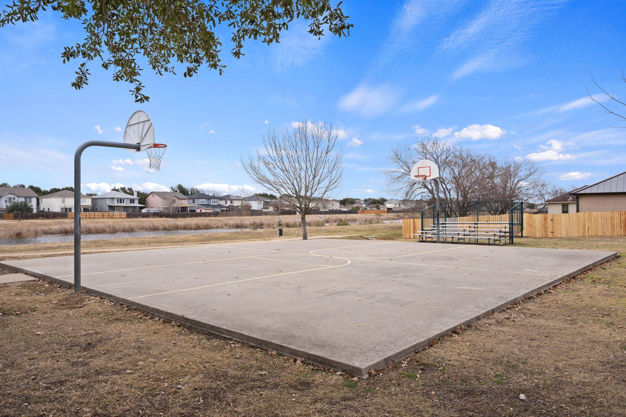 5521 Alomar Cove Del Valle TX 78617
