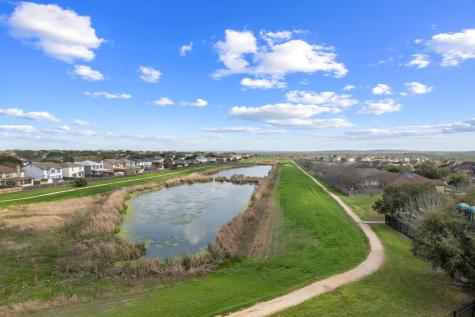 5521 Alomar Cove Del Valle TX 78617