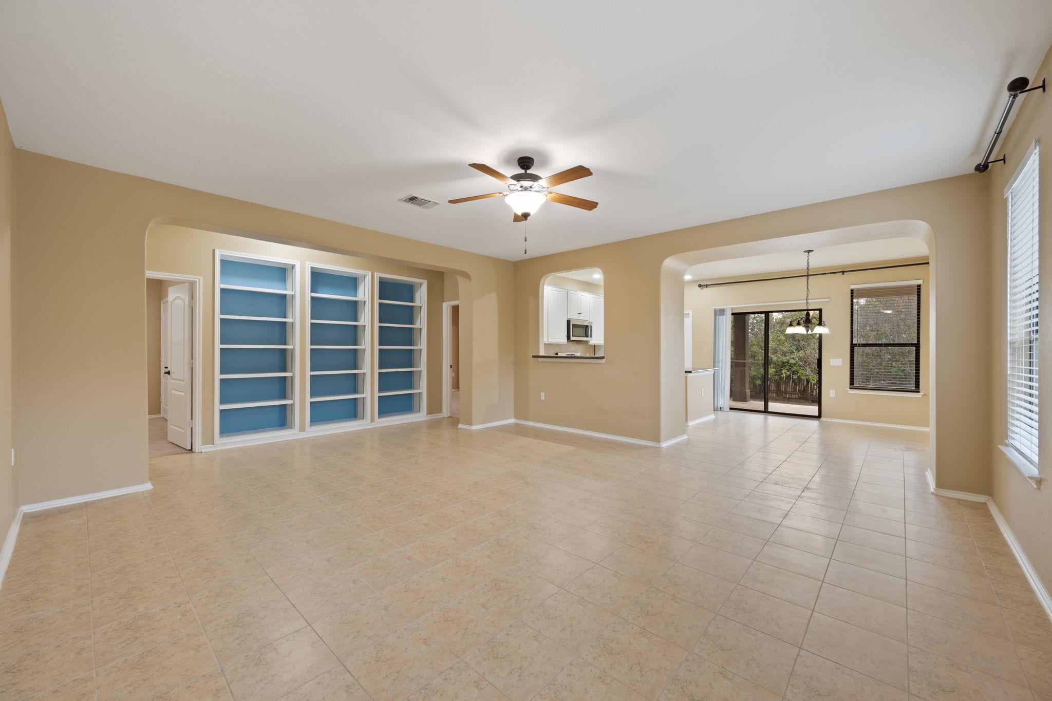 5521 Alomar Cove Del Valle TX 78617