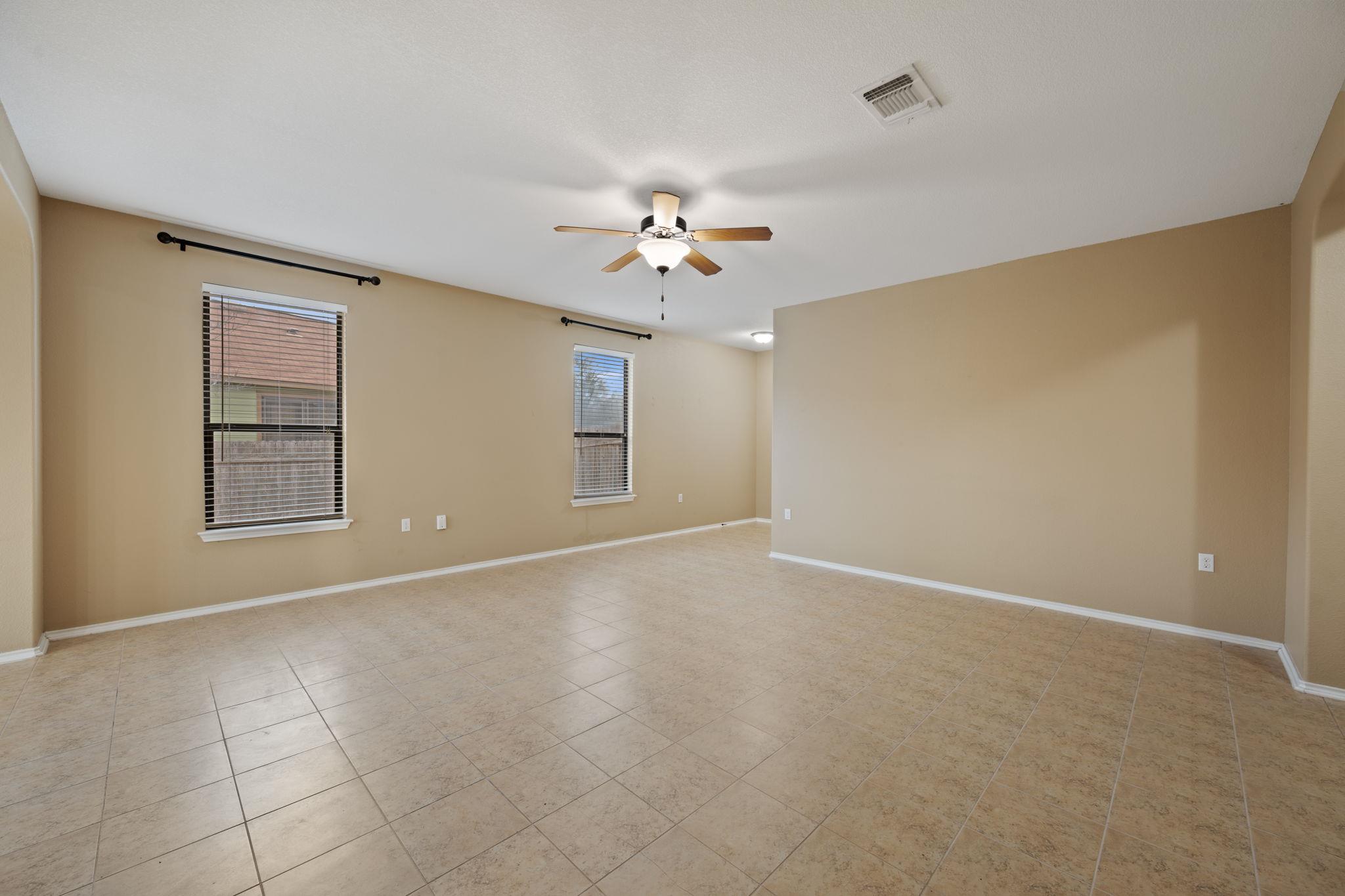 5521 Alomar Cove Del Valle TX 78617