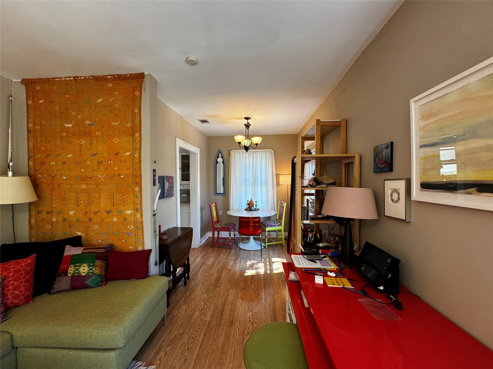 2002 East Side Drive Austin TX 78704