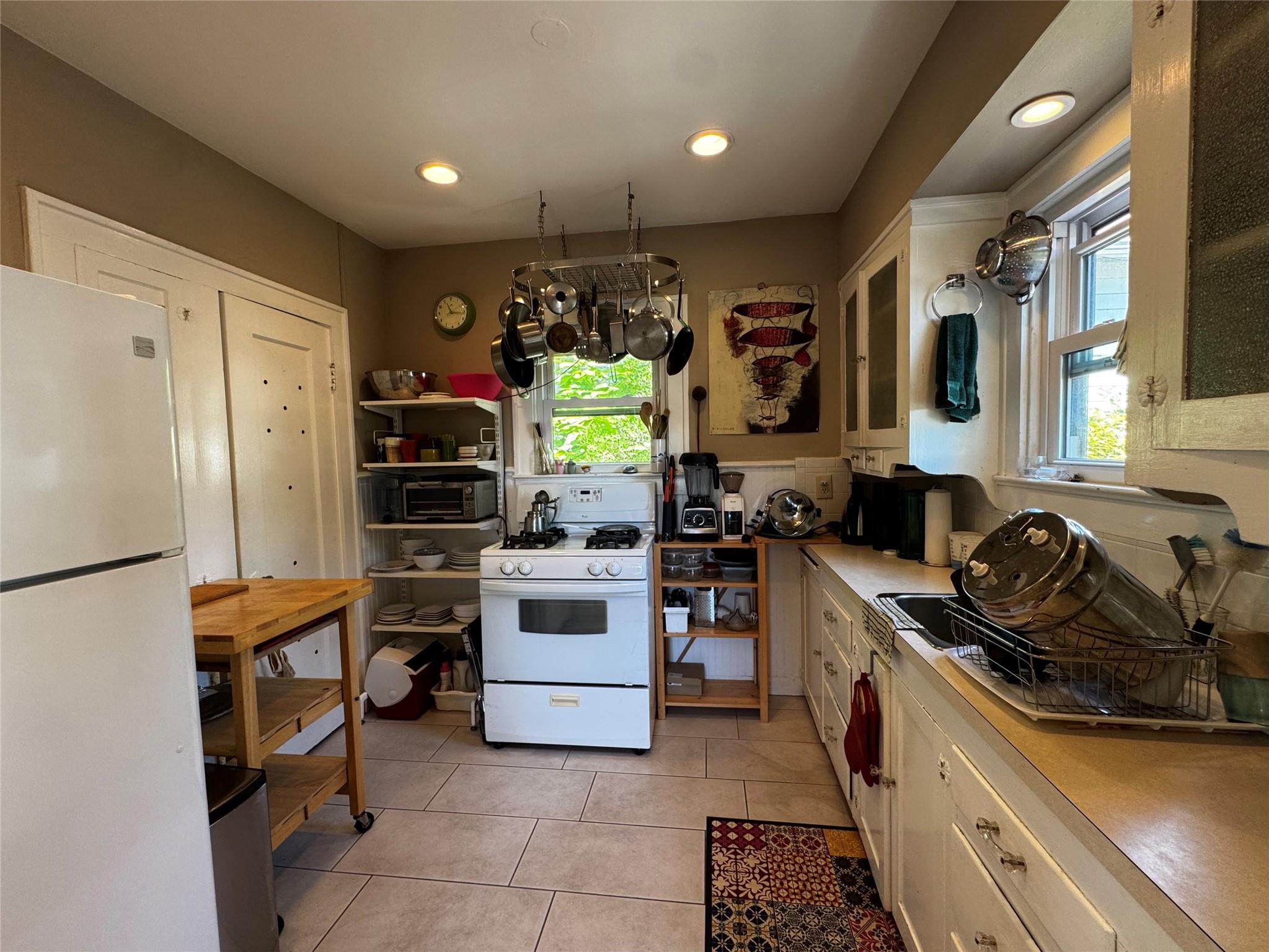 2002 East Side Drive Austin TX 78704