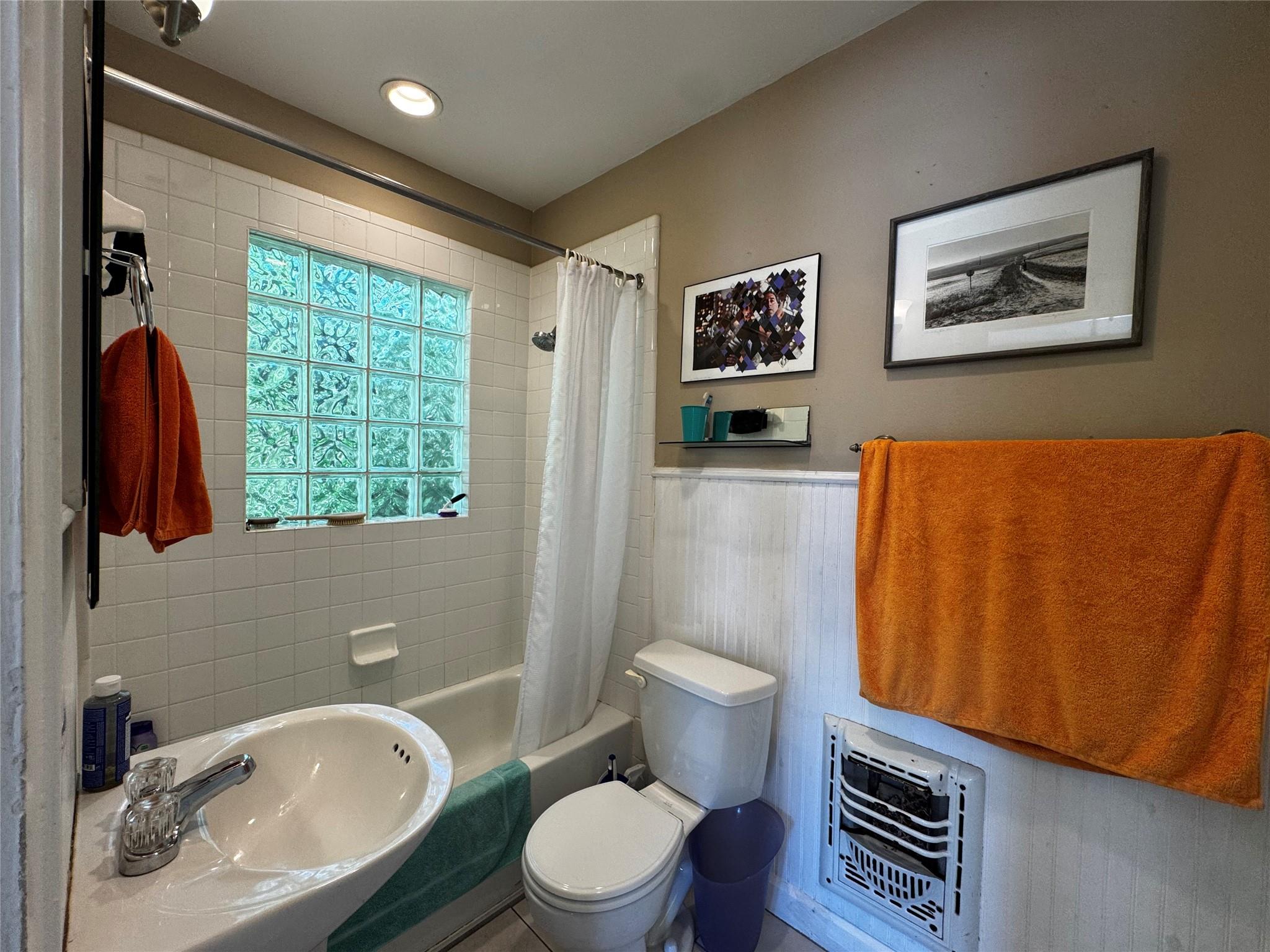 2002 East Side Drive Austin TX 78704