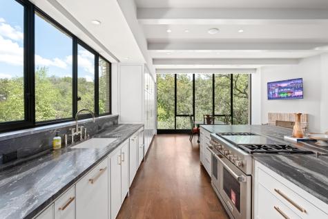 4500 River Wood Court Austin TX 78731