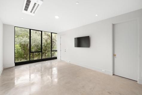 4500 River Wood Court Austin TX 78731