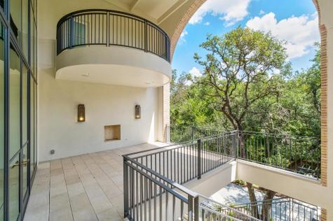 4500 River Wood Court Austin TX 78731